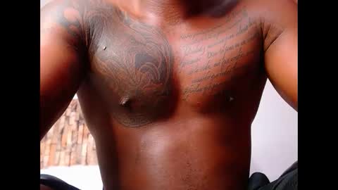 Snapshot of zousxxx chatting on 09/17/25, 03:52 zousxxx online show from 09/17/25, 03:52