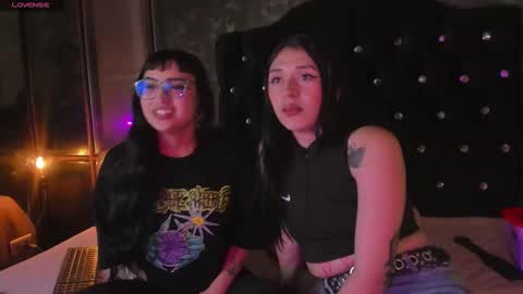 cintya kors online show from 10/18/25, 02:36