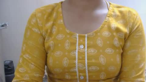 Zoya online show from 02/18/26, 03:52