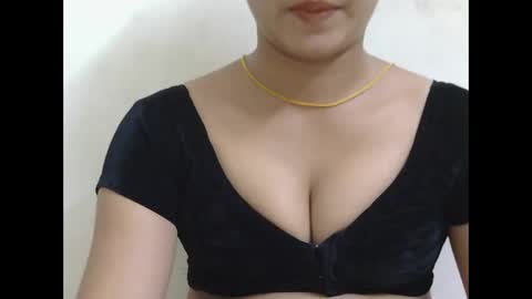 Zoya online show from 03/10/26, 05:07