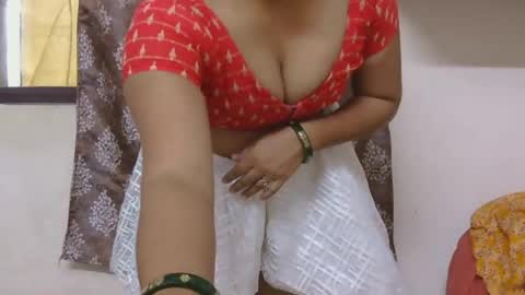 Snapshot of zoya_4u chatting on 06/15/26, 01:46 Zoya online show from 06/15/26, 01:46