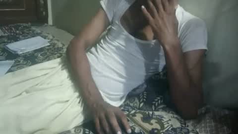 Snapshot of zoyakhan803 chatting on 09/08/25, 05:01 zoyakhan803 online show from 09/08/25, 05:01