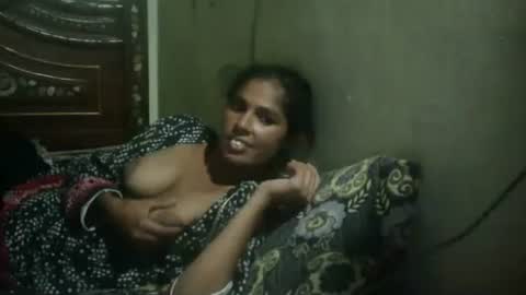 Snapshot of zoyakhan803 chatting on 09/10/25, 11:10 zoyakhan803 online show from 09/10/25, 11:10