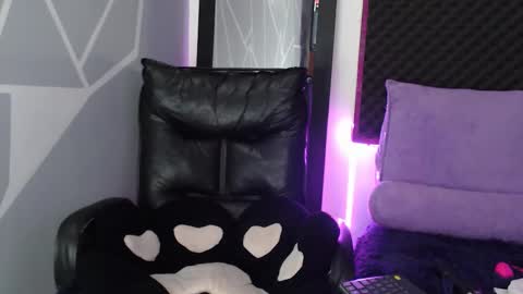 zpzphot online show from 12/01/25, 10:59