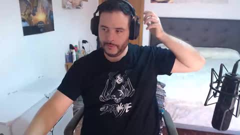 Zuheyla online show from 10/17/25, 09:45