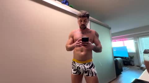 Zuko online show from 02/11/25, 12:17