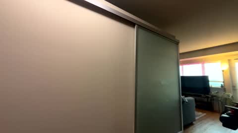 Zuko online show from 11/16/25, 04:45