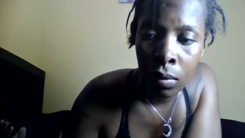 Snapshot of zurivelvetstudio chatting on 06/01/26, 06:42 zurivelvetstudio online show from 06/01/26, 06:42