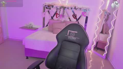 ZURY   online show from 10/30/25, 11:33