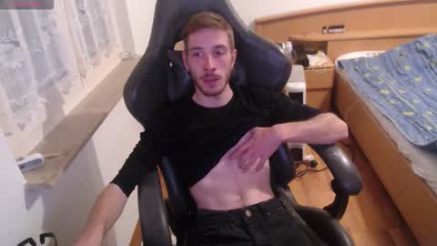 Zuzmoe online show from 11/22/25, 10:20