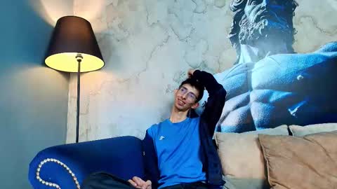 Zyro Nigth online show from 12/03/25, 07:23