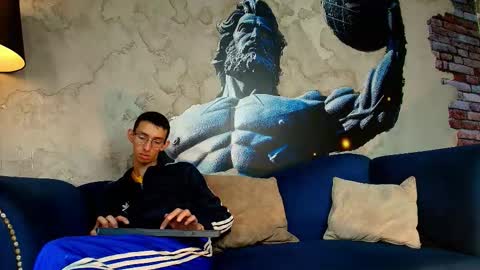 Zyro Nigth online show from 01/05/26, 07:28