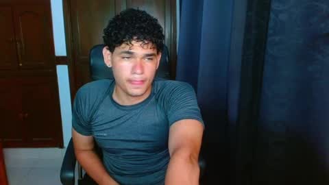 Snapshot of zyrosxk chatting on 05/03/26, 06:19 antonio felipe online show from 05/03/26, 06:19