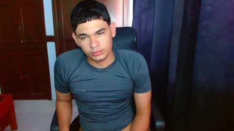 Snapshot of zyrosxk chatting on 05/05/26, 02:03 antonio felipe online show from 05/05/26, 02:03