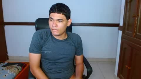 Snapshot of zyrosxk chatting on 05/11/26, 09:04 antonio felipe online show from 05/11/26, 09:04