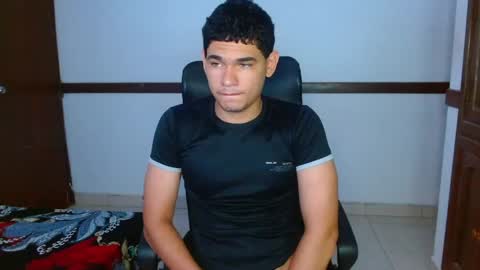 Snapshot of zyrosxk chatting on 05/24/26, 08:41 antonio felipe online show from 05/24/26, 08:41