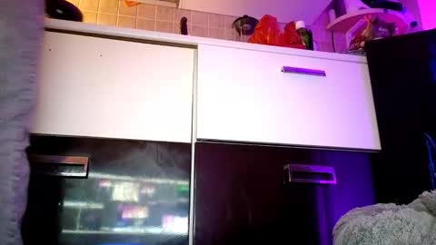 zzarraaa online show from 10/31/25, 06:31