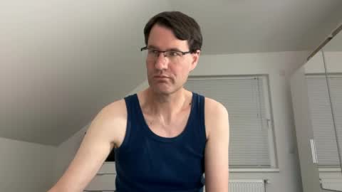 zzz123_cam online show from 05/02/26, 03:28