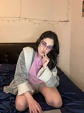 Lunaabbey online show from 02/21/26, 09:27