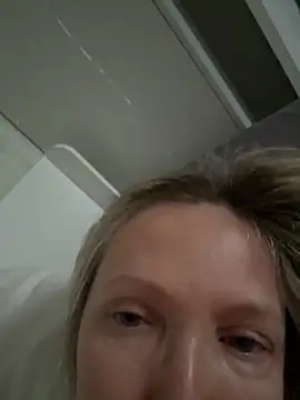 angelmommu online show from 03/28/26, 03:50