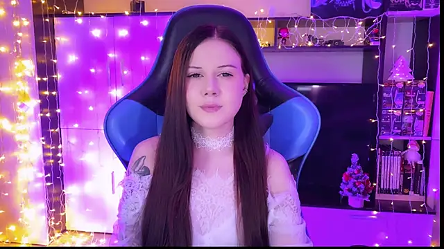 Snapshot of jasminevine chatting on 12/15/24, 05:56 jasminevine online show from 12/15/24, 05:56