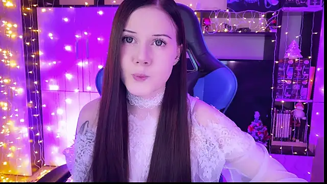 Snapshot of jasminevine chatting on 12/18/24, 01:23 jasminevine online show from 12/18/24, 01:23