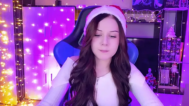 Snapshot of jasminevine chatting on 12/24/24, 11:00 jasminevine online show from 12/24/24, 11:00