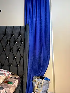 bigbooobs3 online show from 10/27/25, 04:16