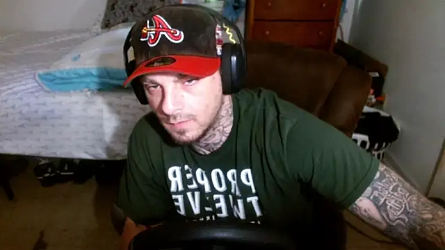 Snapshot of DADDY_KANE8--- chatting on 04/26/26, 04:15 DADDY KANE8--- online show from 04/26/26, 04:15