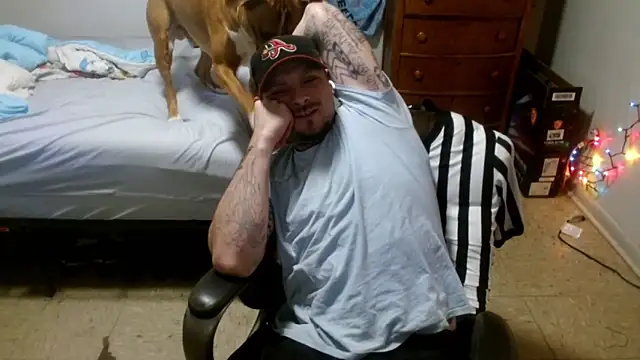 Snapshot of DADDY_KANE8--- chatting on 05/10/26, 06:13 DADDY KANE8--- online show from 05/10/26, 06:13