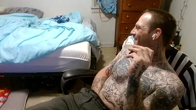 Snapshot of DADDY_KANE8--- chatting on 05/16/26, 10:23 DADDY KANE8--- online show from 05/16/26, 10:23