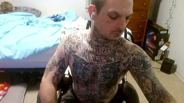 Snapshot of DADDY_KANE8--- chatting on 05/16/26, 10:36 DADDY KANE8--- online show from 05/16/26, 10:36