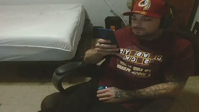 Snapshot of DADDY_KANE8--- chatting on 06/20/26, 06:33 DADDY KANE8--- online show from 06/20/26, 06:33