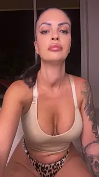 Helena Karel online show from 06/25/26, 02:10