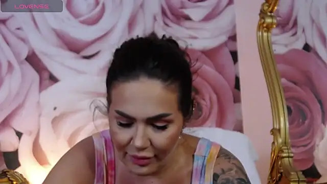 Snapshot of HessaHessy chatting on 06/27/26, 01:17 HessaHessy online show from 06/27/26, 01:17
