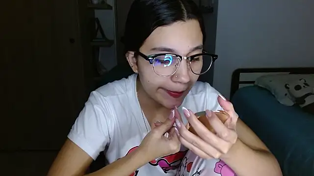 mia  lopez  online show from 02/26/26, 03:16