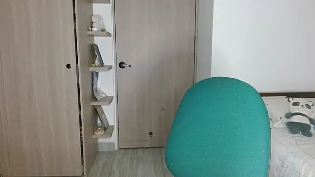 mia  lopez  online show from 03/30/26, 04:13