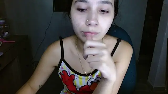 Snapshot of mia__lopez_ chatting on 06/19/26, 04:06 mia lopez online show from 06/19/26, 04:06