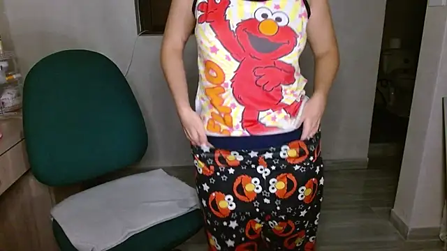 Snapshot of mia__lopez_ chatting on 06/26/26, 02:49 mia lopez online show from 06/26/26, 02:49