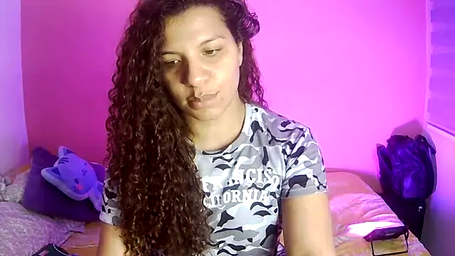 gatubelahot online show from 02/09/26, 12:03