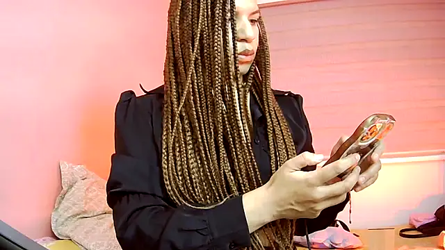 Snapshot of gatubelahot chatting on 07/18/26, 05:33 gatubelahot online show from 07/18/26, 05:33