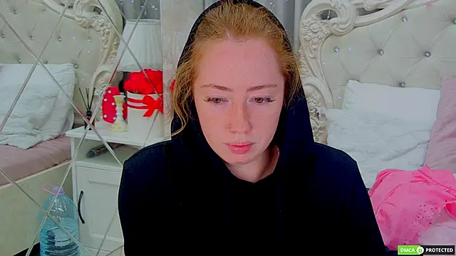 TinaBrook online show from 09/09/25, 04:23