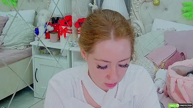 TinaBrook online show from 12/23/25, 04:21