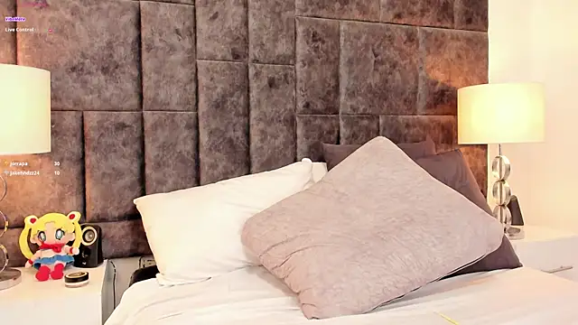 Petit-Rosse online show from 12/17/24, 03:17