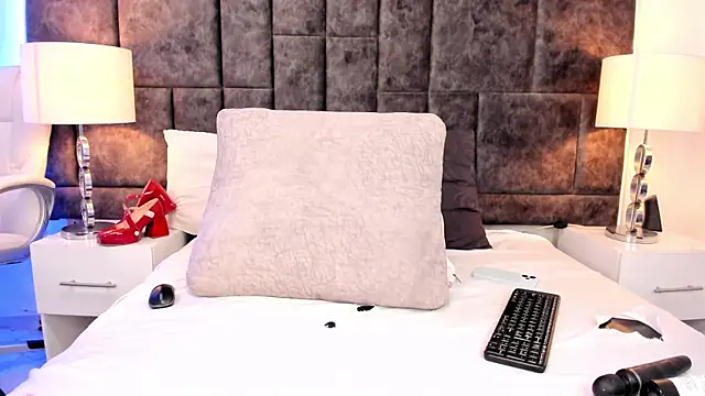 Petit-Rosse online show from 01/10/25, 01:21