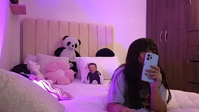 Petit-Rosse online show from 09/21/25, 04:36