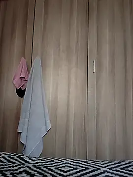 douksm online show from 09/28/25, 07:03