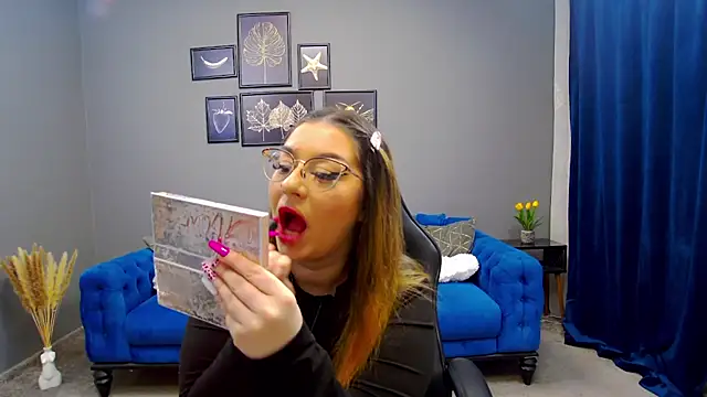 Snapshot of Katewalker_ chatting on 01/24/25, 06:14 Katewalker online show from 01/24/25, 06:14