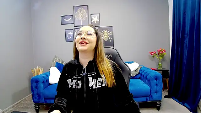 Snapshot of Katewalker_ chatting on 03/12/25, 06:11 Katewalker online show from 03/12/25, 06:11