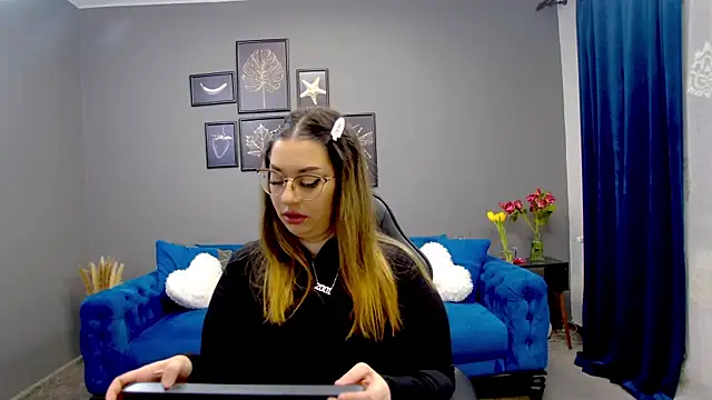 Snapshot of Katewalker_ chatting on 03/13/25, 06:12 Katewalker online show from 03/13/25, 06:12